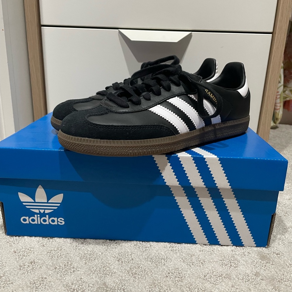 Black Adidas Sambas OG Men’s Size 7/Womens Size 8.5